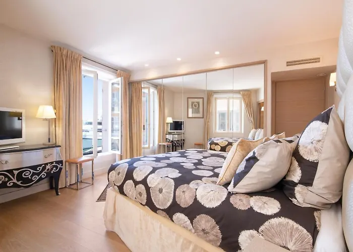Rare! Appartement, 100M2, Climatise - Port De Saint-Tropez